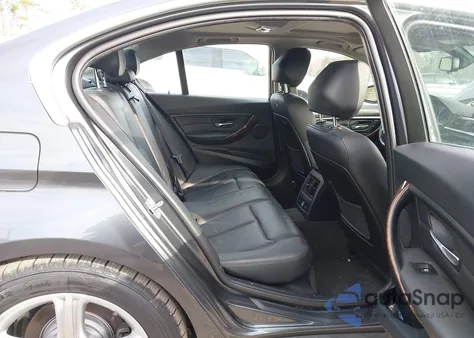 2015 BMW 328I xDrive z USA, uszkodzony, nr VIN WBA3B5C51FP652778